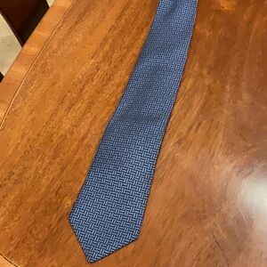 Brooks Brothers tie